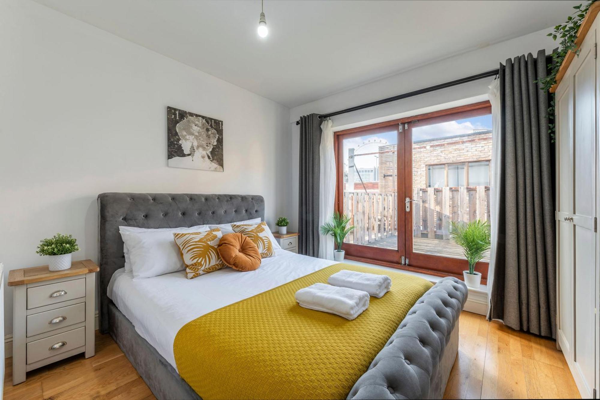 London Waterloo Apartment With Large Private Terrace - View Of The London Eye - 1 Bedroom 1 Bath Εξωτερικό φωτογραφία