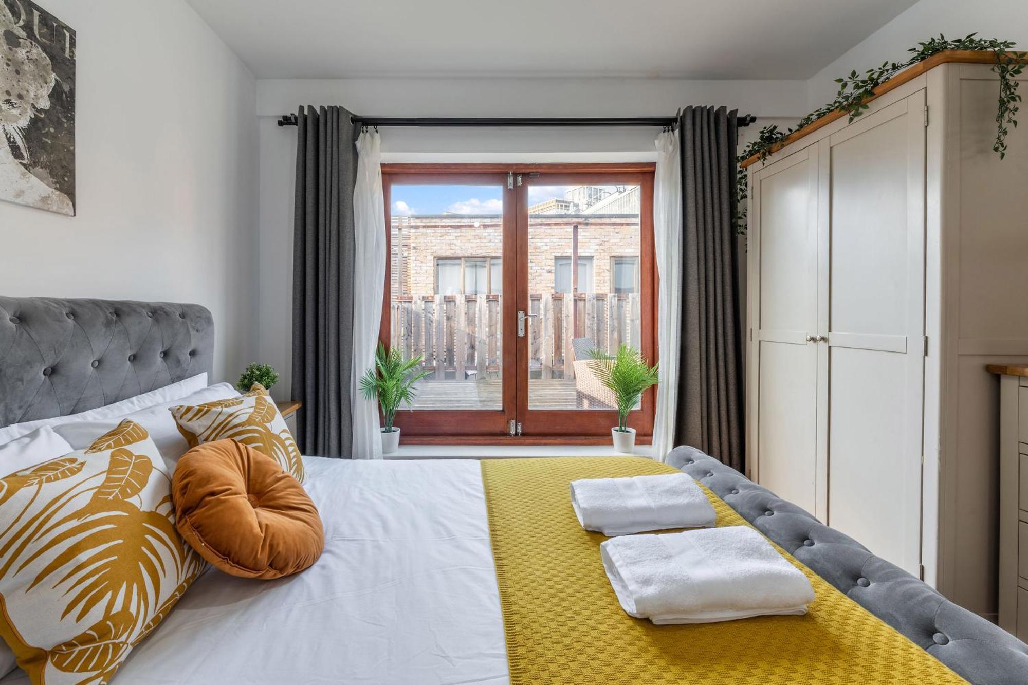 London Waterloo Apartment With Large Private Terrace - View Of The London Eye - 1 Bedroom 1 Bath Εξωτερικό φωτογραφία